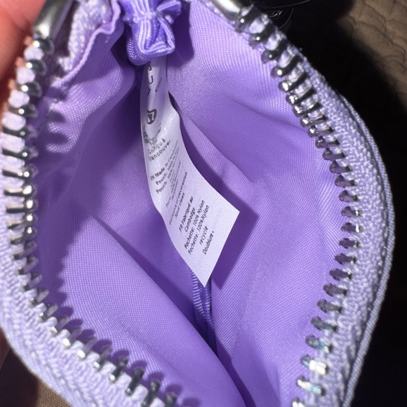 NWT Lululemon Athletica Dual Pouch Wristlet in Lavender Frost/White, Silver - Picture 4 of 10